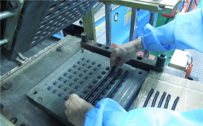 防靜電作業1.JPG 防靜電作業1.JPG